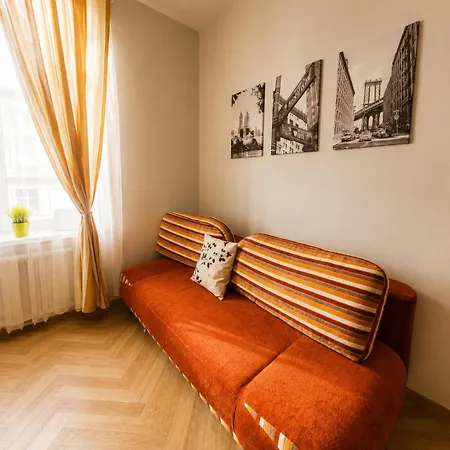 Comfortable Entire 2 Centre Parking Apartment *