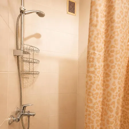 Apartment Comfortable Entire 2 Centre Parking *